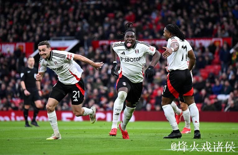 近5战苦主不胜!曼联4-4伯恩茅斯 3度领先遭追平 B费世界波难救主 近5战苦主不胜!曼联4-4伯恩茅斯 3度领先遭追平 B费世界波难救主