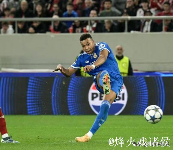 进球大战姆巴佩大四喜 皇马4-3险些爆大冷、艰难